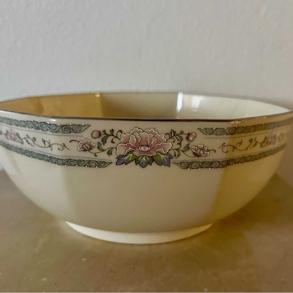 Lenox, “Charleston” pattern, octagon shaped, serving bowl. 7.75”